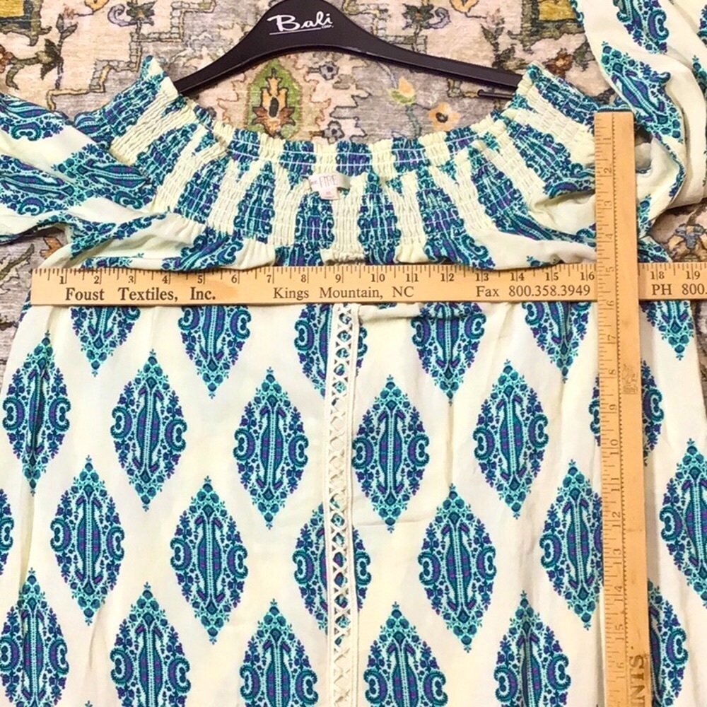 🦚 LOVE FIRE Smocked Off Shoulder Teal Cream Tassel Crochet Trim Dress Sz.M NWOT - Picture 7 of 11